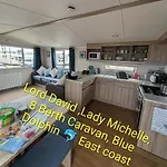 8 Berth Caravan At Blue Dolphin East Coast Apartment