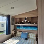 8 Berth Caravan At Blue Dolphin East Coast Apartment