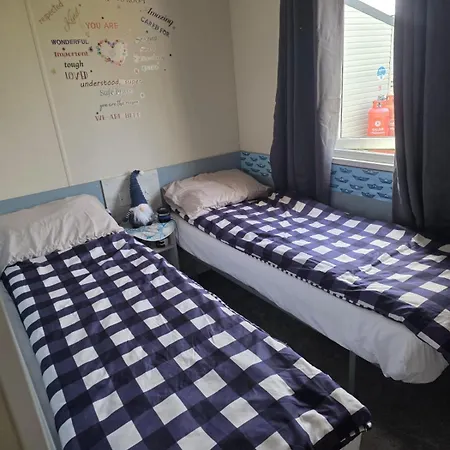 8 Berth Caravan At Blue Dolphin East Coast * Gristhorpe