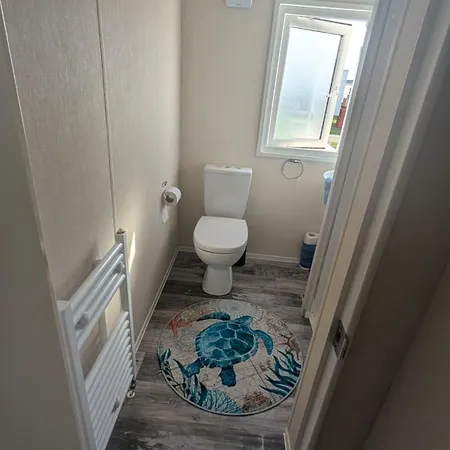 8 Berth Caravan At Blue Dolphin East Coast Apartment *