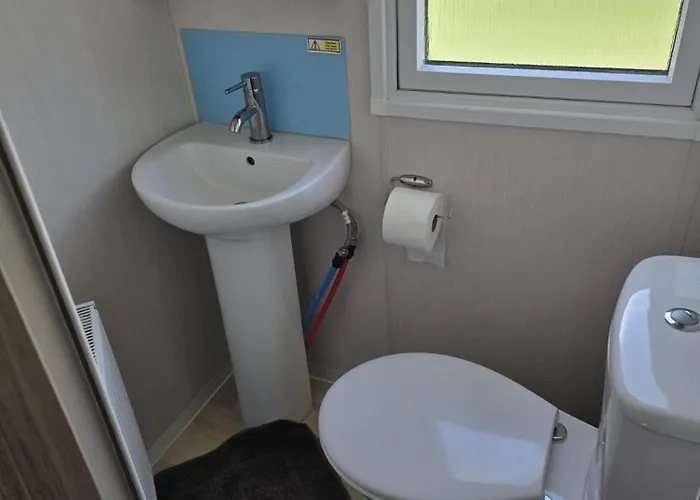 Apartment 8 Berth Caravan At Blue Dolphin East Coast Gristhorpe