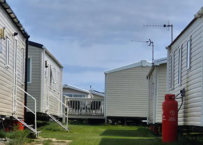 8 Berth Caravan At Blue Dolphin East Coast *
