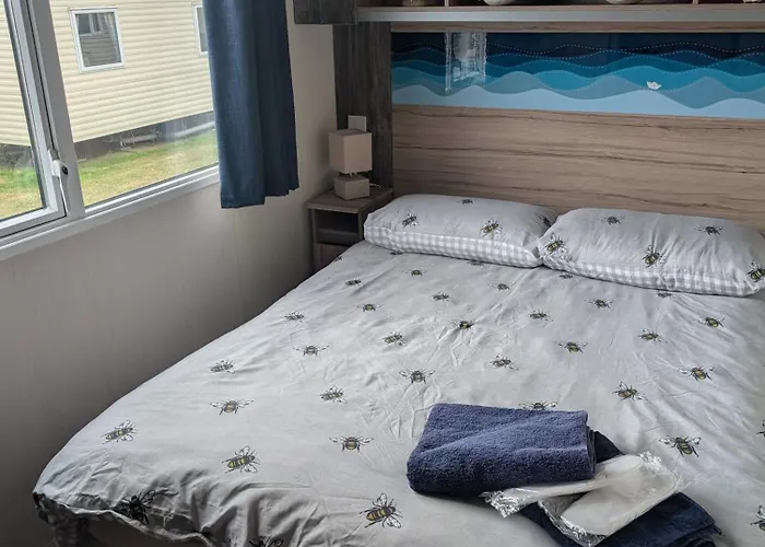 8 Berth Caravan At Blue Dolphin East Coast